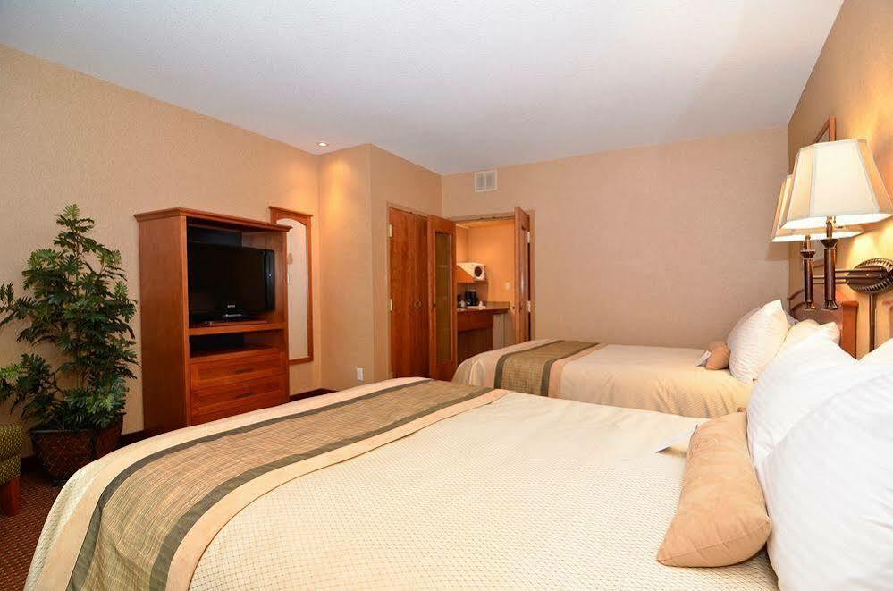 Days Inn By Wyndham Swift Current Exterior foto